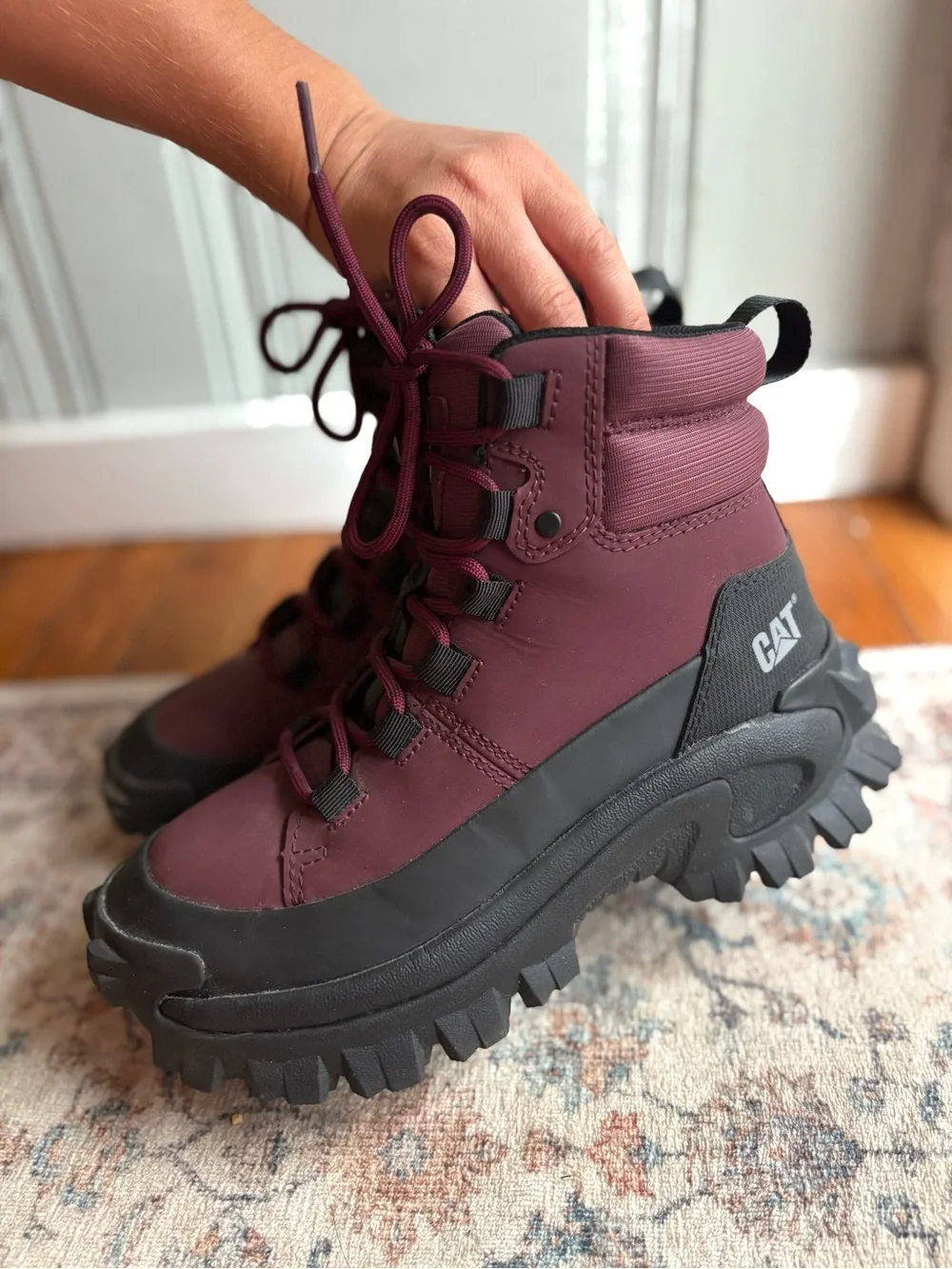 Womens size 7.5 CAT Tresspass Waterproof Galosh Boots Red Wine & Black Mens 6